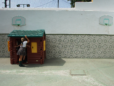 Casita en el patio de Infantil