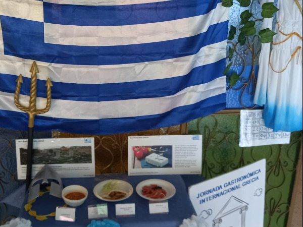 JORNADA GASTRONÓMICA GRIEGA EN EL COMEDOR ESCOLAR.