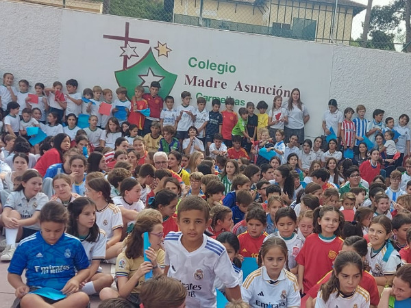 DESPEDIMOS A NUESTRO QUERIDO "PROFE" CRISTÓBAL.