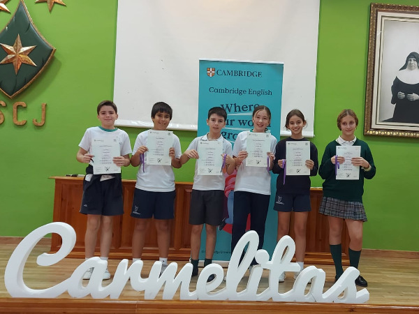 ENTREGA DE LOS CERTIFICADOS DE CAMBRIDGE.