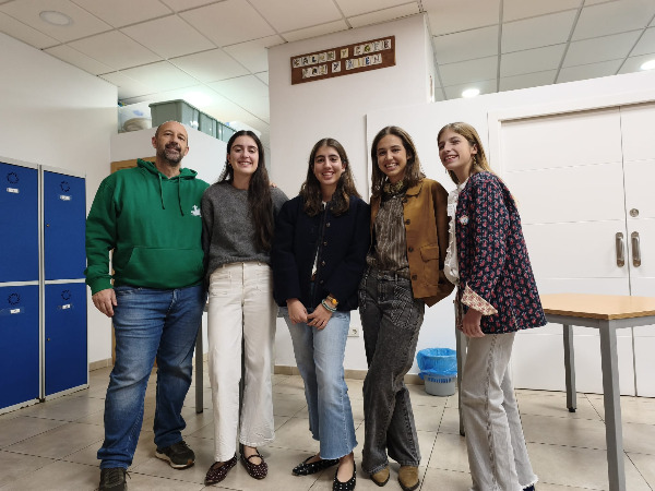 CHOCOLATADA Y REUNIÓN CON EL P. DAVID, DELEGADO DE KARIT.