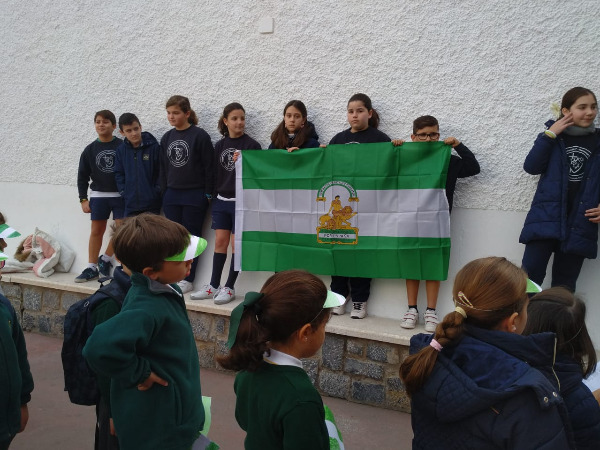 Izado de la bandera de Andalucía