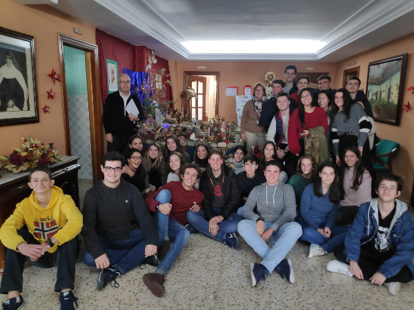 Nuestros antiguos alumnos nos felicitan por Navidad