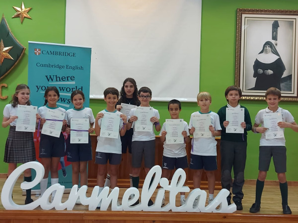ENTREGA DE LOS CERTIFICADOS DE CAMBRIDGE.