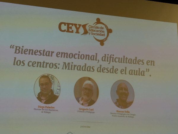 MESA REDONDA DE NUESTRO DIRECTOR CON EL FILÓSOFO-PEDAGOGO GREGORIO LURI.